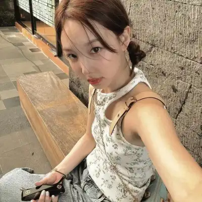 黄莉颖